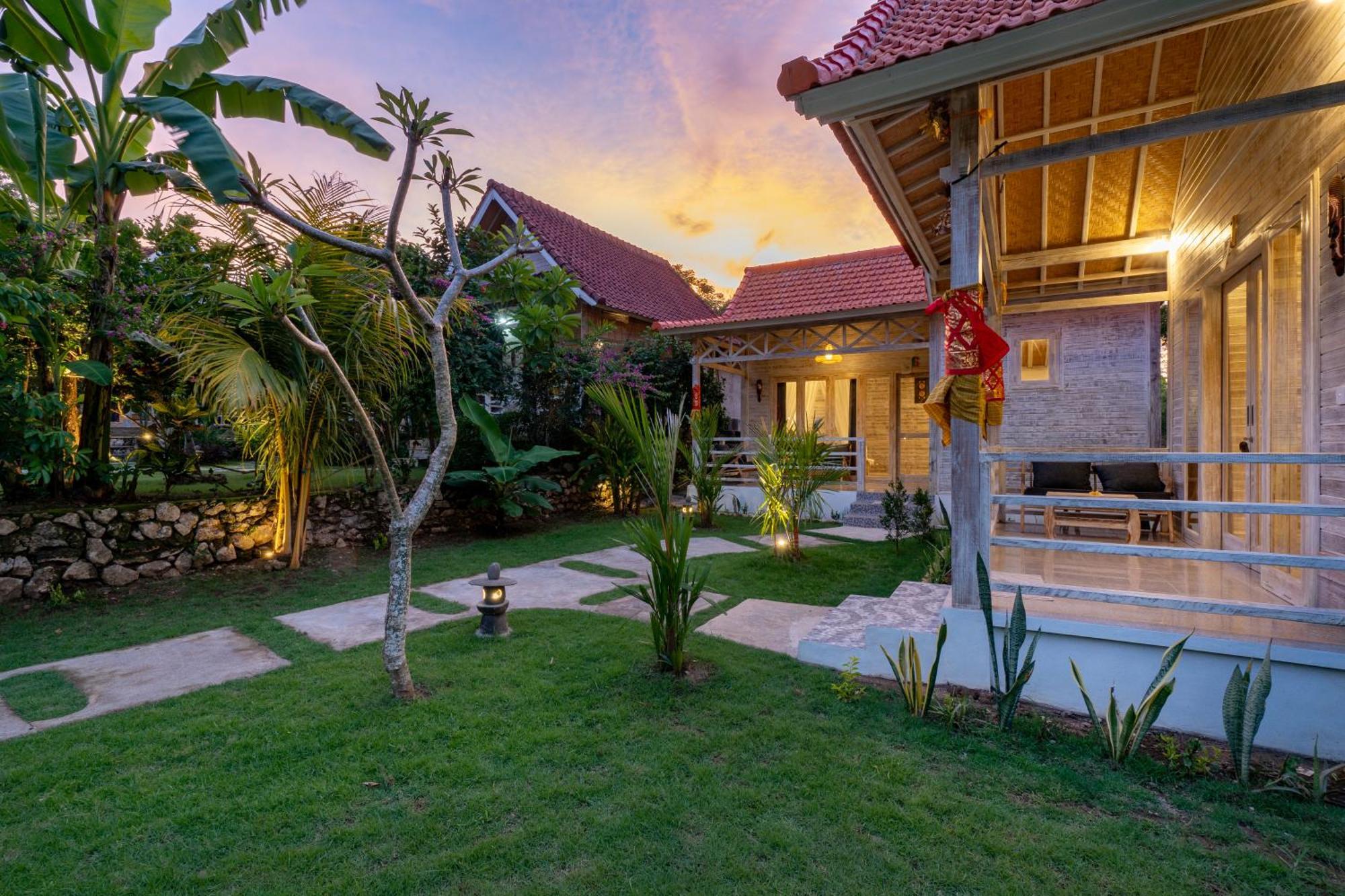 Le Biu Garden View Hotel Nusa Lembongan  Exterior photo