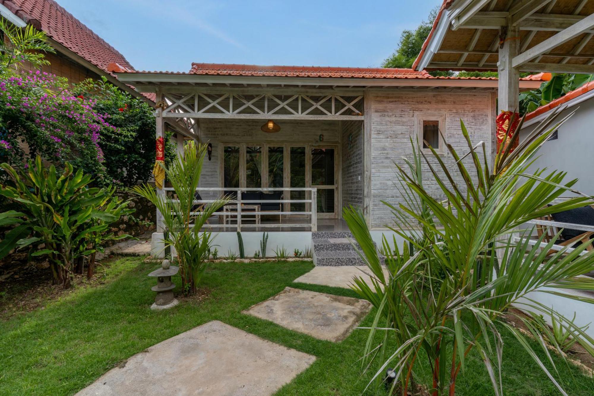 Le Biu Garden View Hotel Nusa Lembongan  Exterior photo