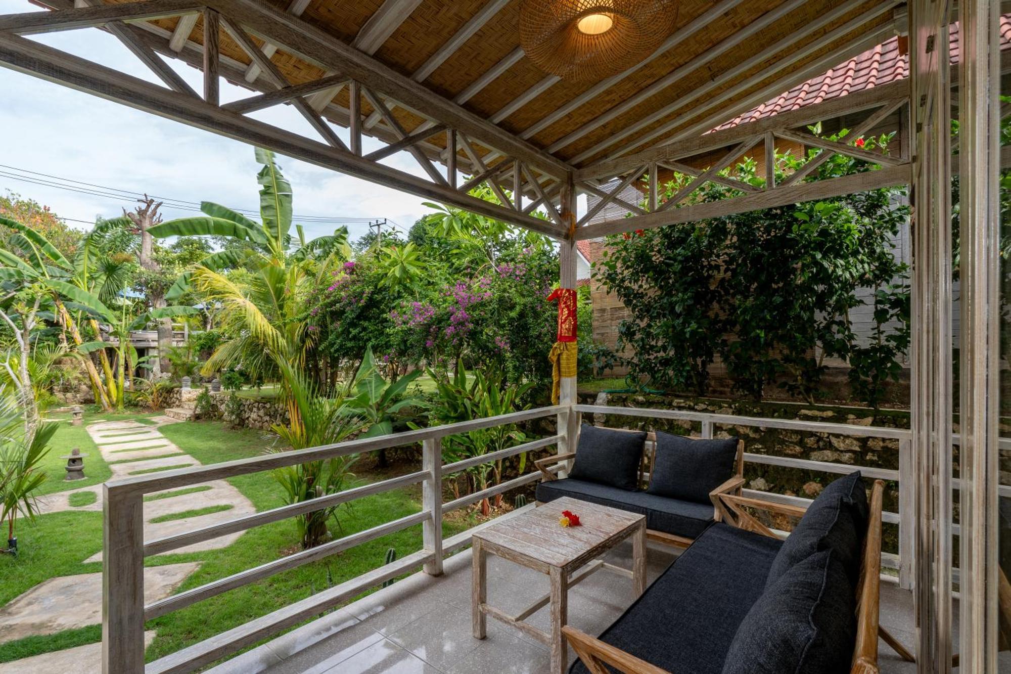 Le Biu Garden View Hotel Nusa Lembongan  Exterior photo